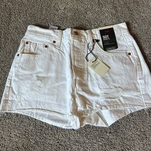 Levi 501 shorts **brand new with tags”